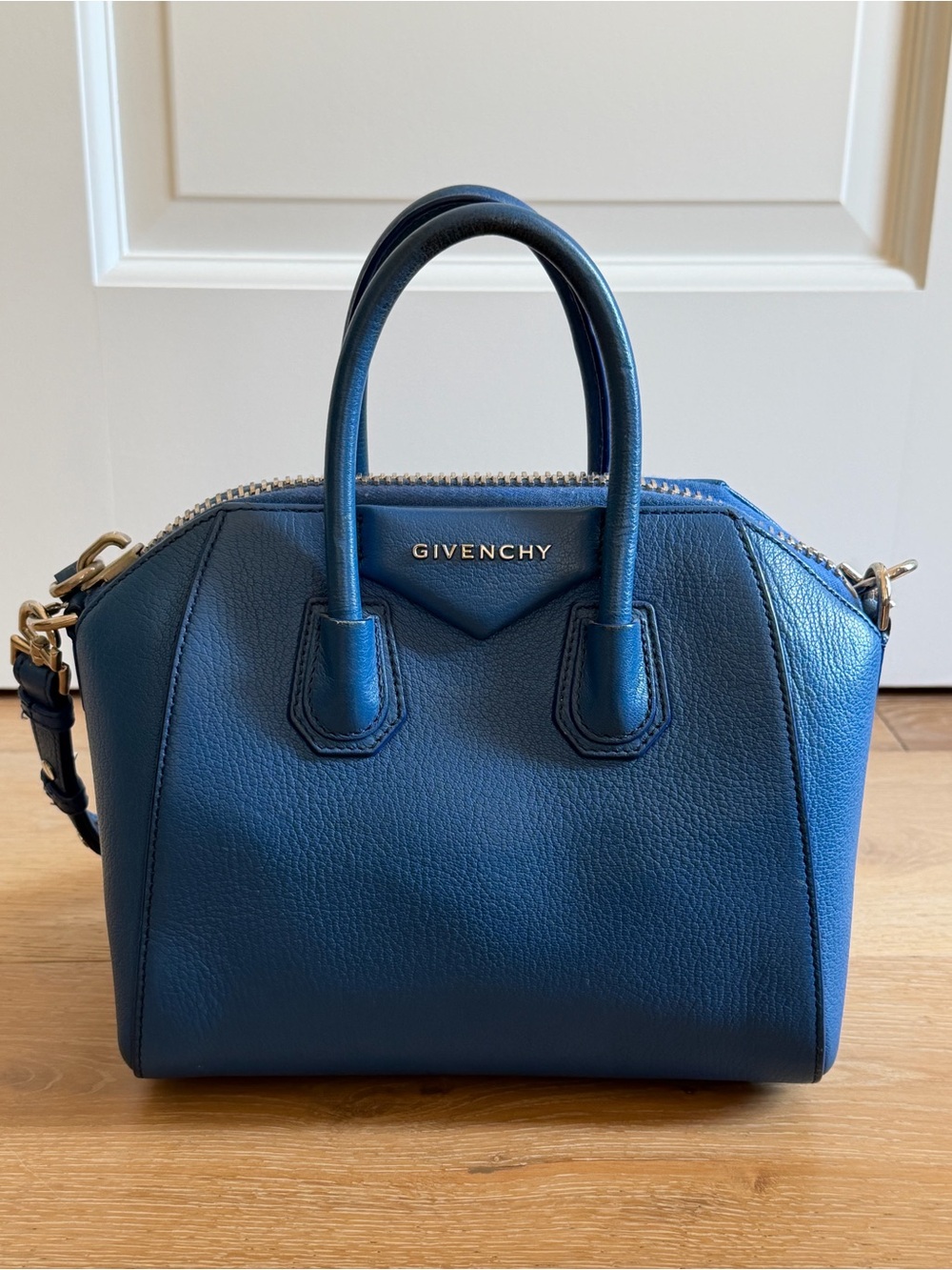 Givenchy Antigona Leather Handbag